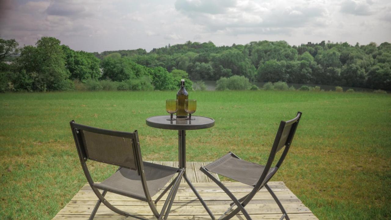 Quirky Vintage Horsebox Conversion With Stunning Views Of Ardingly Reservoir Balcombe Exterior foto